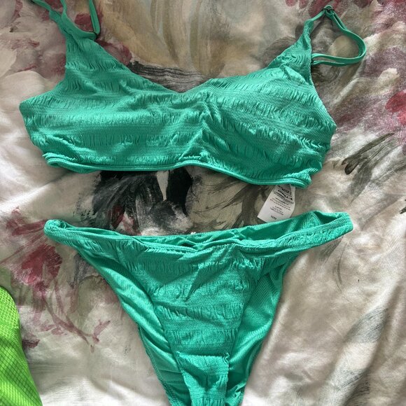 O'Neill Bright Green Bikini Set – L Top / M Bottom - Picture 1 of 1